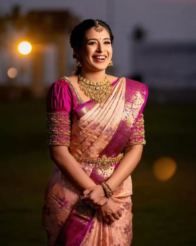 Peach Zari Woven Kanjivaram Silk Saree