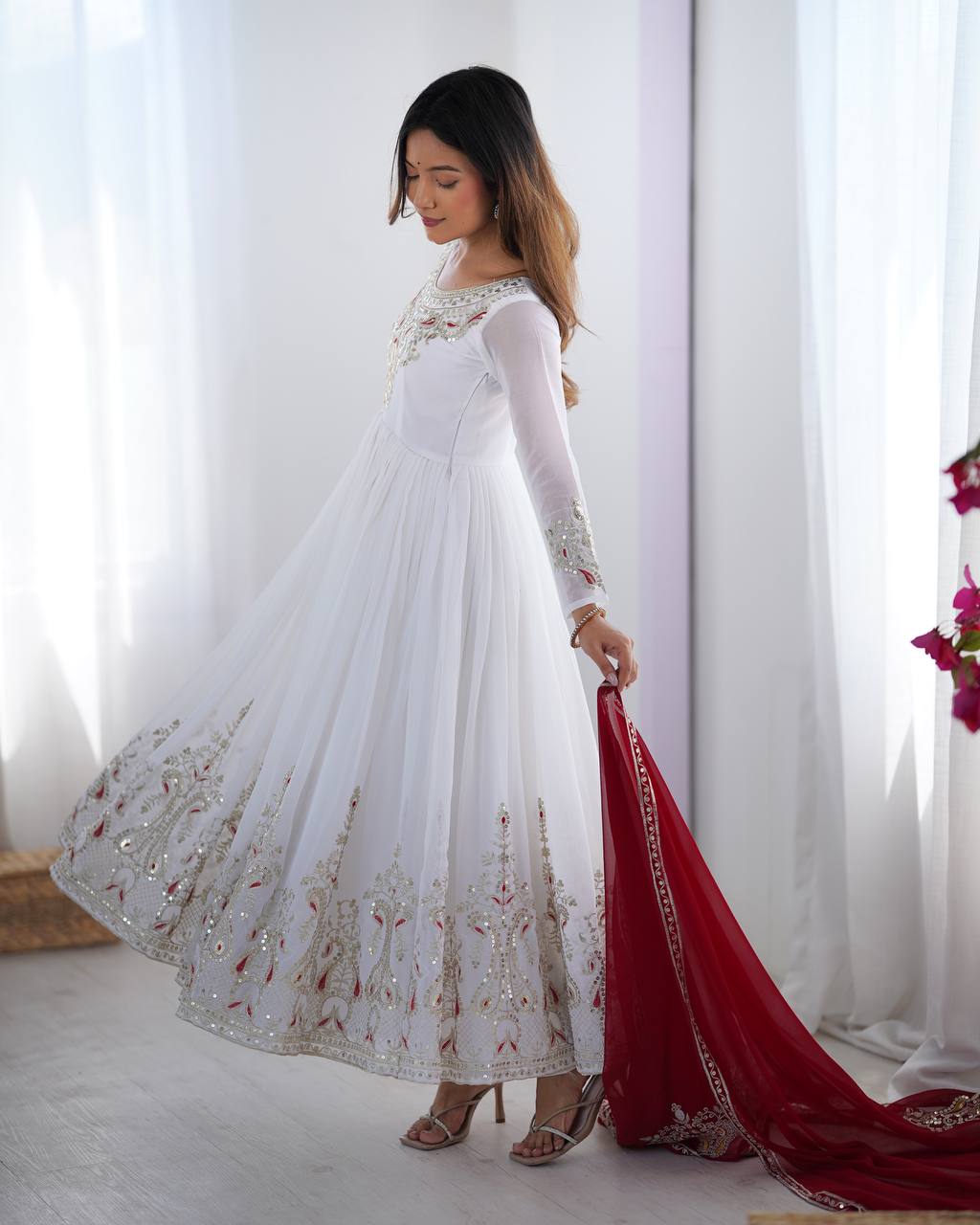 Heavy Designer Party Wear Gowns & Dressess & Dresses with Dupatta – Multy Thread Embroidery & Sequence Work