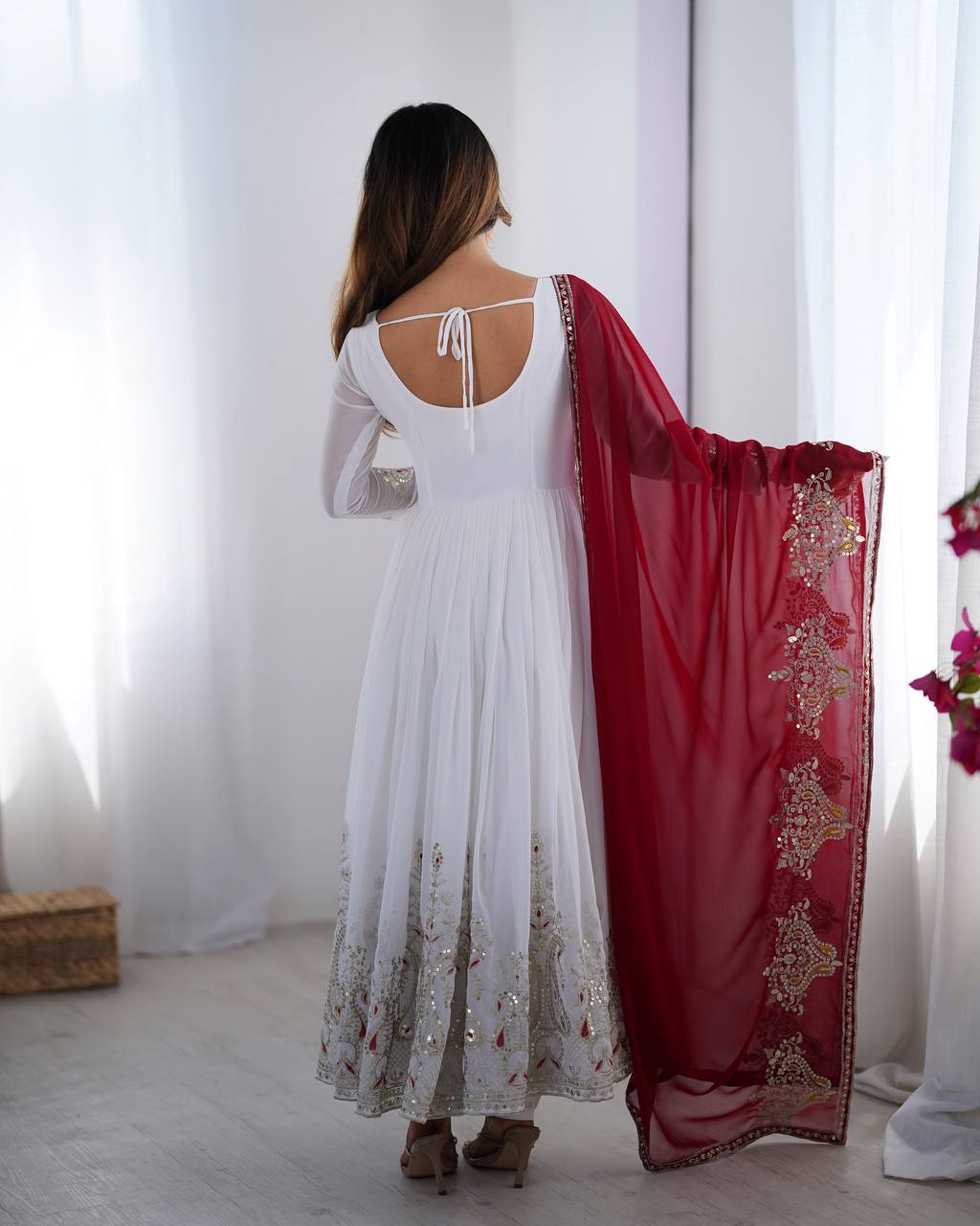 Heavy Designer Party Wear Gowns & Dressess & Dresses with Dupatta – Multy Thread Embroidery & Sequence Work