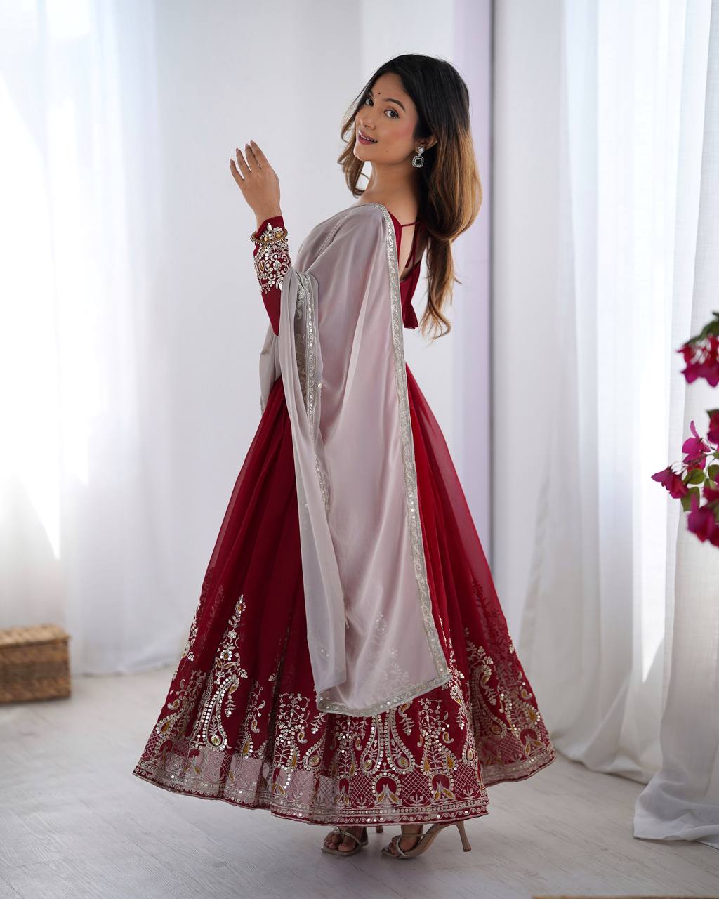 Heavy Designer Party Wear Gowns & Dressess & Dresses with Dupatta – Multy Thread Embroidery & Sequence Work