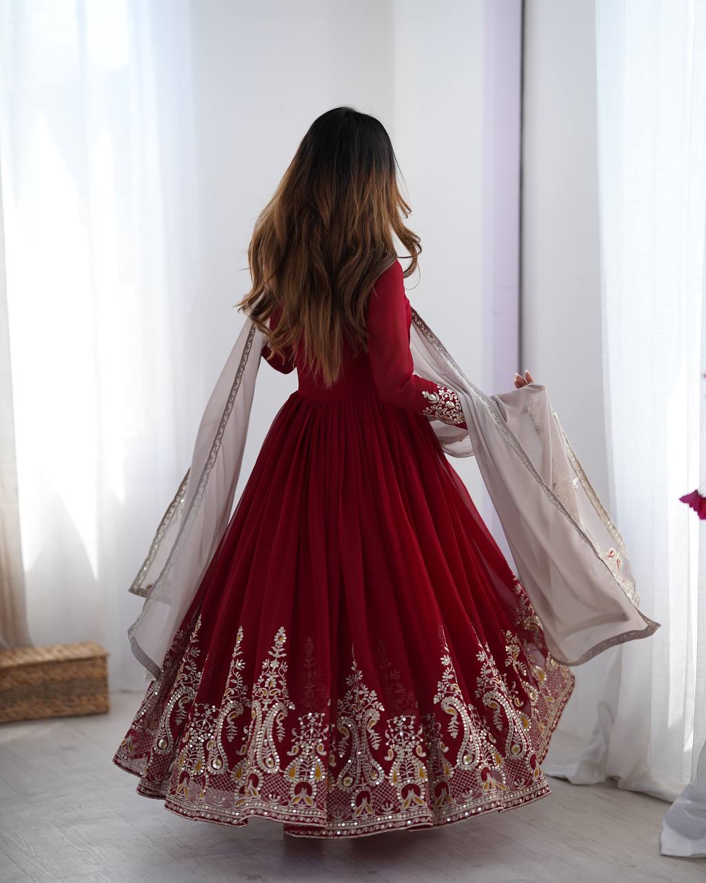 Heavy Designer Party Wear Gowns & Dressess & Dresses with Dupatta – Multy Thread Embroidery & Sequence Work