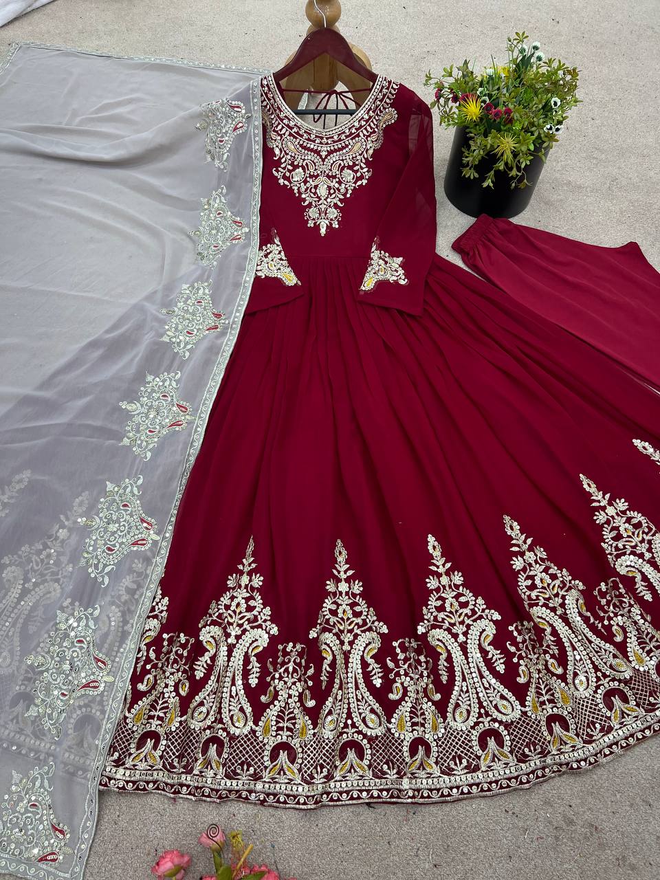 Heavy Designer Party Wear Gowns & Dressess & Dresses with Dupatta – Multy Thread Embroidery & Sequence Work