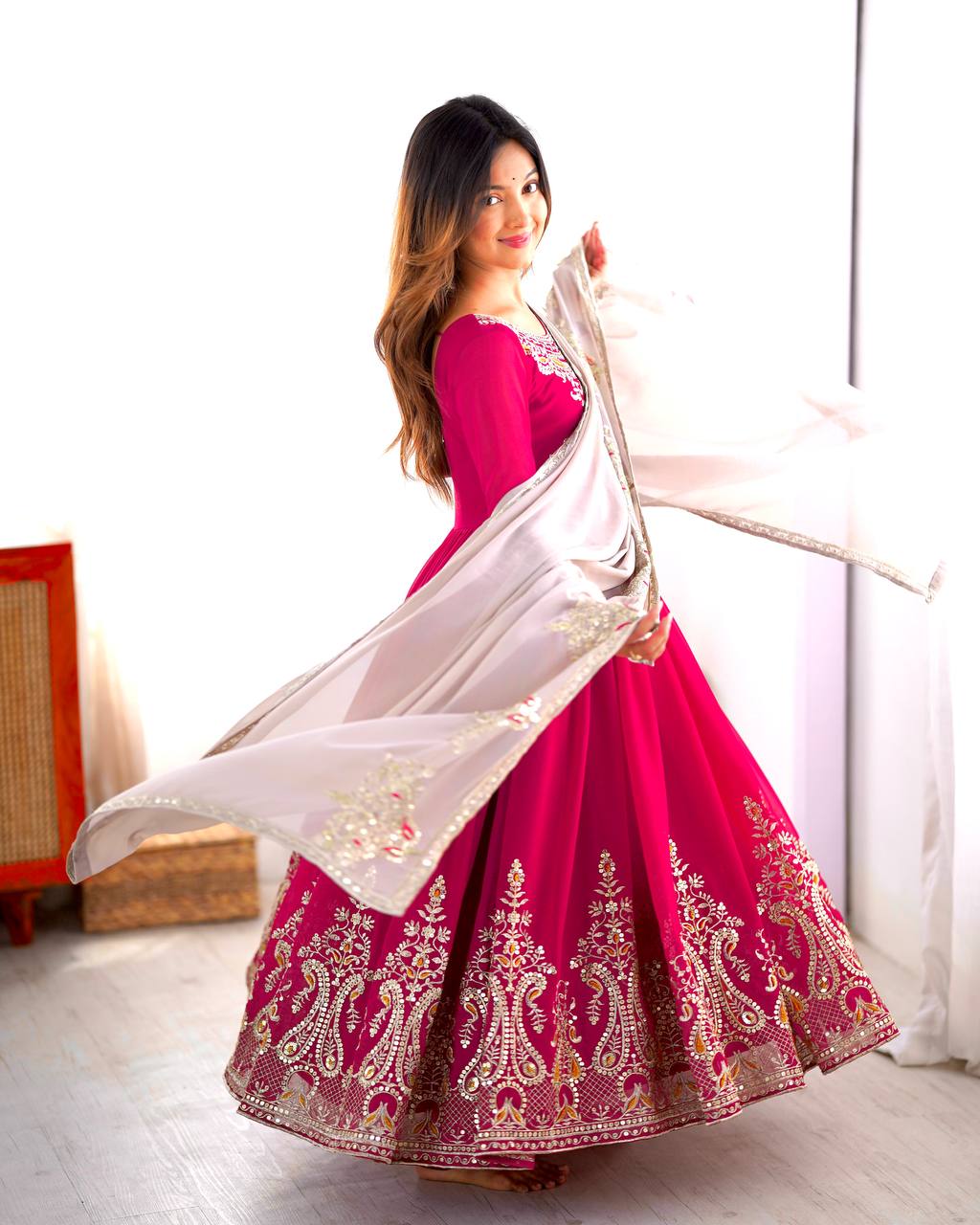 Heavy Designer Party Wear Gowns & Dressess & Dresses with Dupatta – Multy Thread Embroidery & Sequence Work