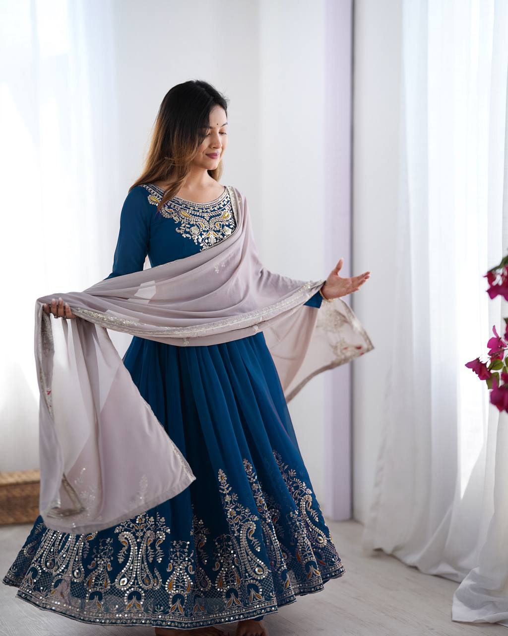 Heavy Designer Party Wear Gowns & Dressess & Dresses with Dupatta – Multy Thread Embroidery & Sequence Work