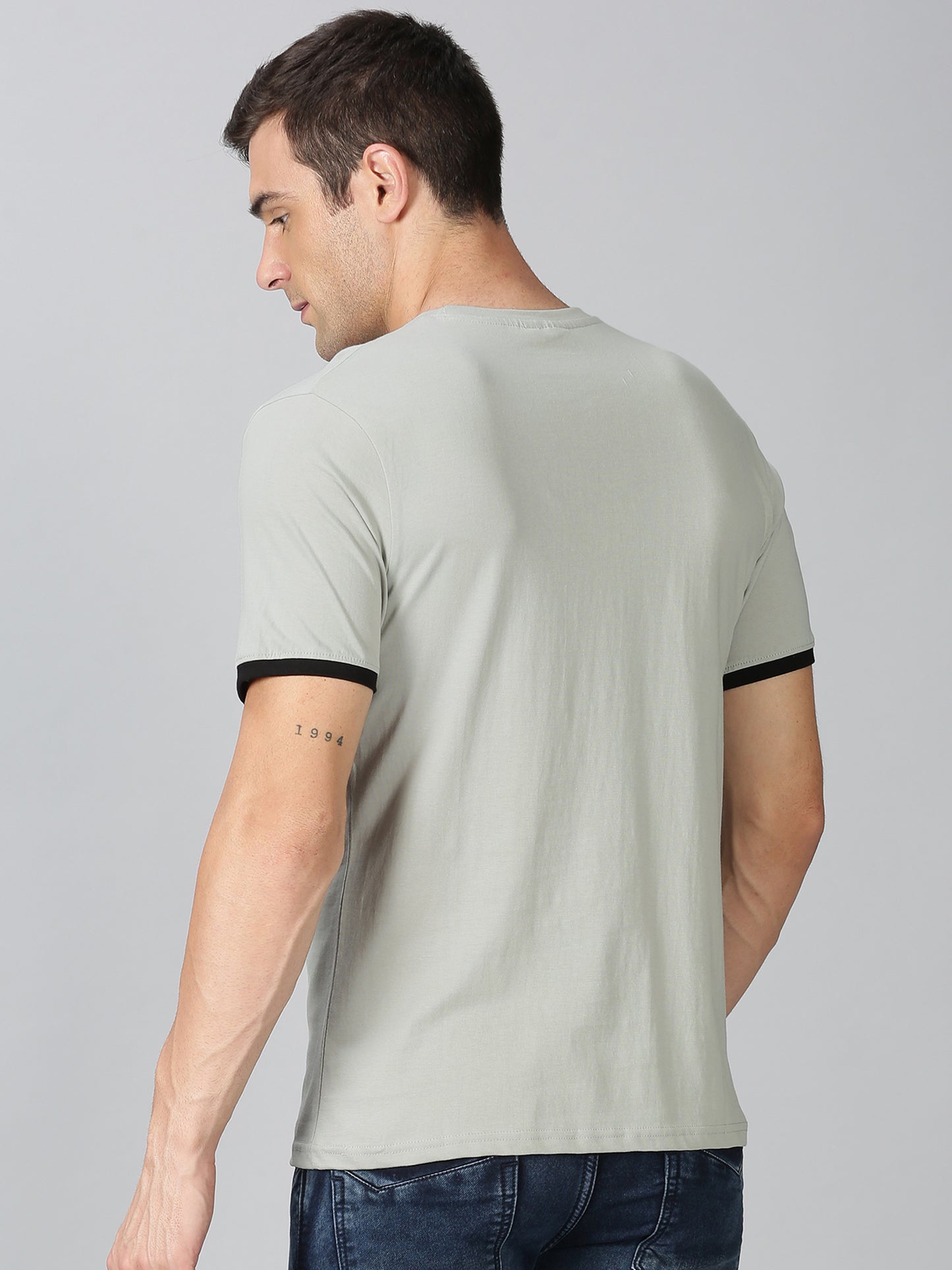 ColourBlocked T-Shirt: Grey