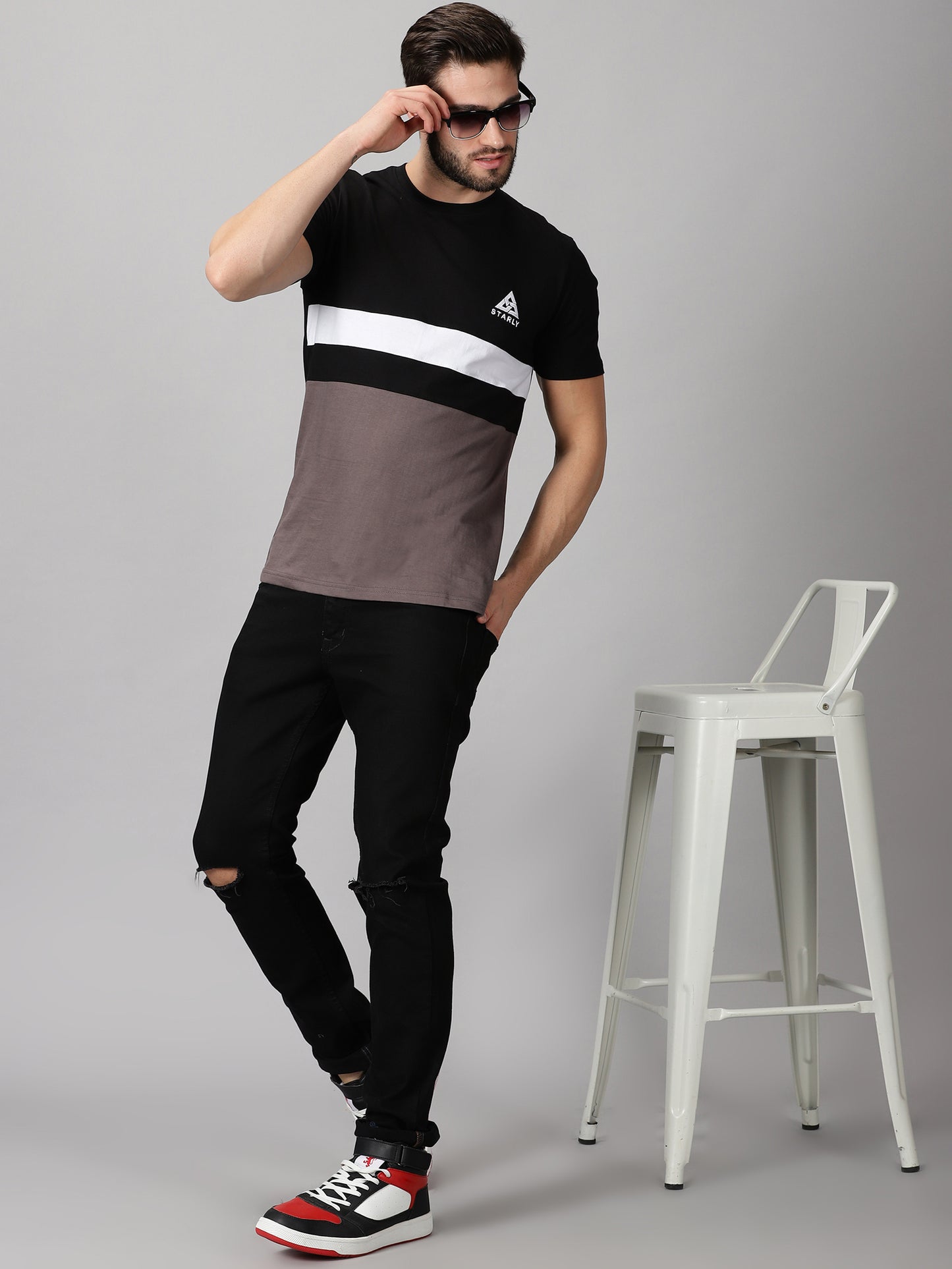 ColourBlocked T-Shirt: Black Grey