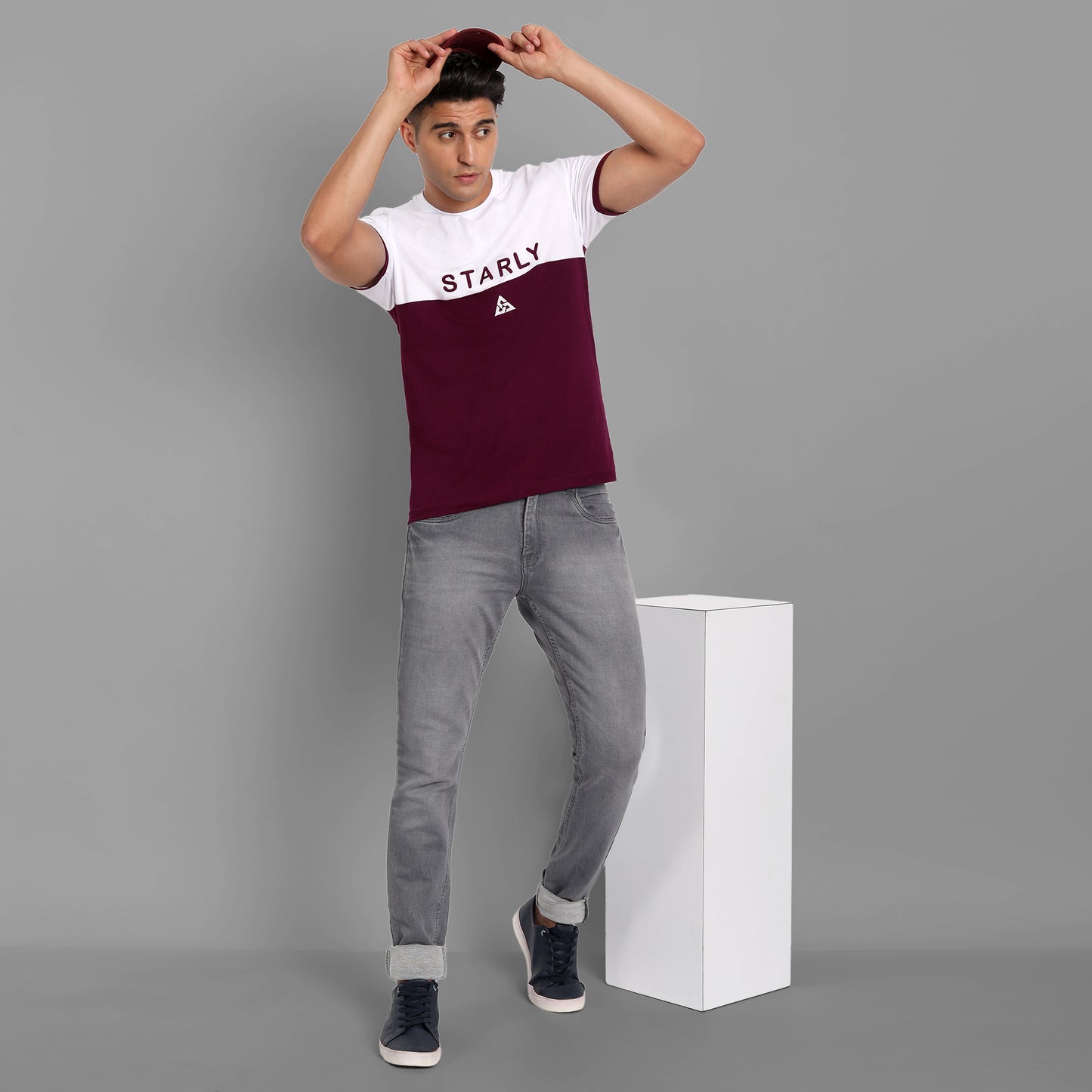 Men's Half Sleeve T-Shirt : Maroon